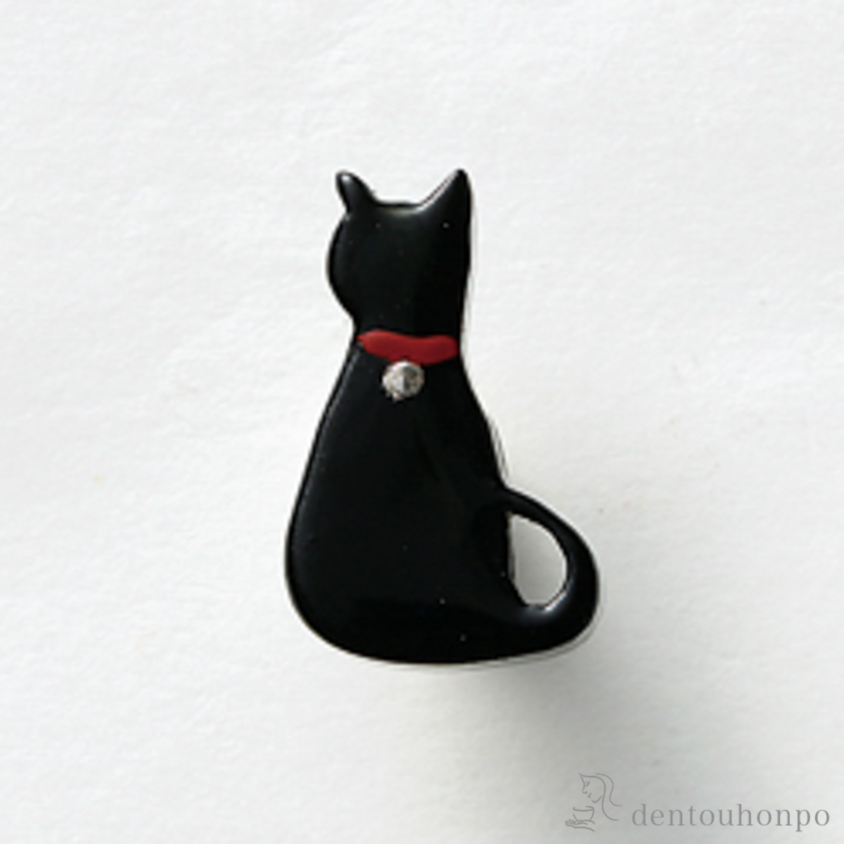 うるしピンズ ネコ リボン 黒≪在庫確認後、7営業日程で出荷≫ ( 退職祝い 定年 おしゃれ かわいい ピン アクセサリー ギフト 越前漆器 )