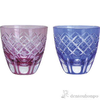 【送料無料】映見重ね矢来紋 ぐい呑　ペア 江戸切子・金赤色≪約1年で出荷予定≫ ( 田島硝子 木箱名入れ有料 江戸切子 )