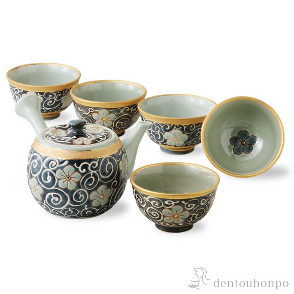 【送料無料】急須茶器揃 唐草桔梗 湯呑5客・急須1個セット≪13時までのご注文即日発送(休業日を除く)≫ ( あすつく 茶器セット 急須 湯呑み 日本茶 中国茶 波佐見焼 )