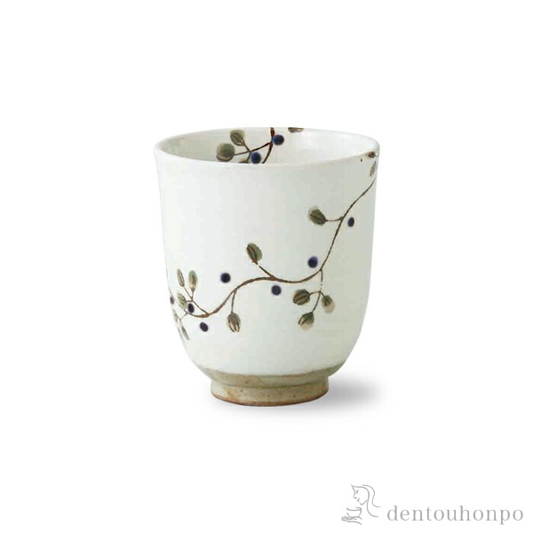 【送料無料】軽量湯呑 花つなぎ 黒 大 3個セット≪在庫確認後、10~14営業日程で出荷予定≫ ( 波佐見焼 軽量 湯のみ ゆのみ 湯飲み カップ プレゼント 波佐見焼 )