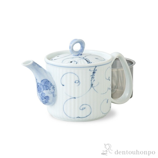 【送料無料】SS軽量ポット 唐草ぶどう≪在庫確認後、10~14営業日程で出荷≫ ( 唐草ぶどう 紅茶 ハーブティー 日本茶 ティーライフ 人気 波佐見焼 )