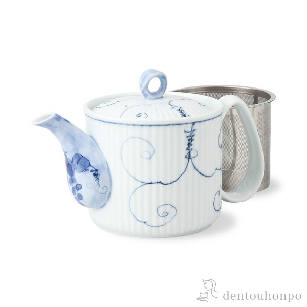 【送料無料】SS軽量ポット 唐草ぶどう 大≪在庫確認後、10~14営業日程で出荷≫ ( 唐草ぶどう 紅茶 ハーブティー 日本茶 ティーライフ 人気 波佐見焼 )