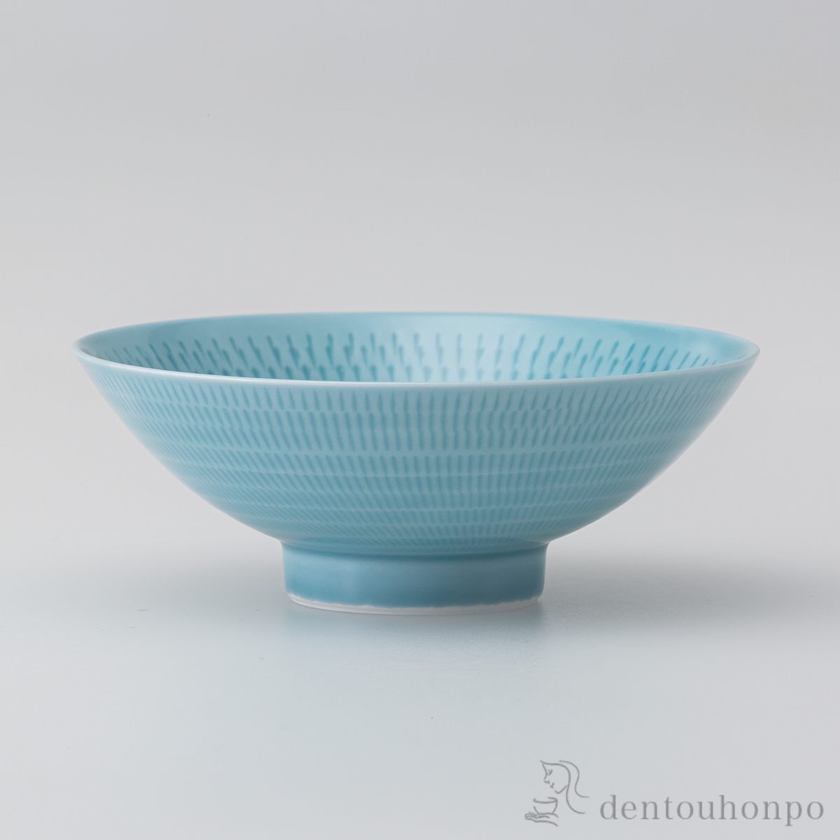 【送料無料】彫刻紋〈白藍 平碗  カンナ彫 小 ３個セット≪在庫確認後、10~14営業日程で出荷≫ ( ごはん 白ご飯 お茶碗 飯碗 おすすめ 波佐見焼 )