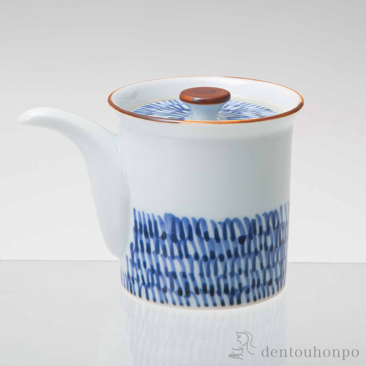 染文様 汁次 みじん唐草≪3ヶ月程で出荷≫ ( ソース入れ 醤油さし ガラス 液だれしない 魚 波佐見焼 )