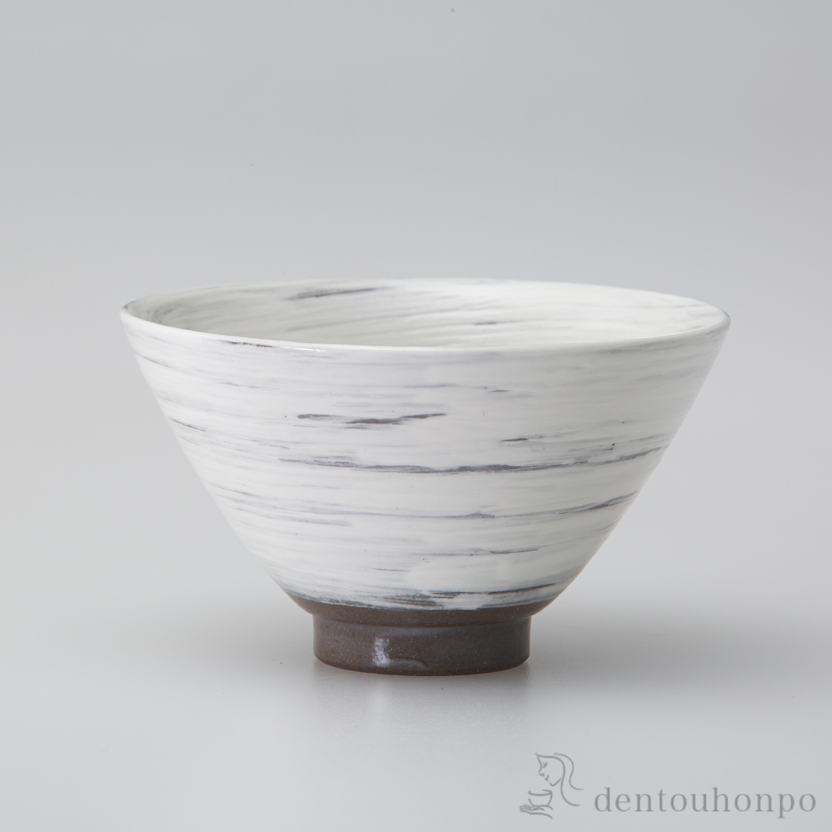 sui  飯碗 刷毛≪在庫確認後、10~14営業日程で出荷≫ ( ごはん 白ご飯 お茶碗 飯碗 おすすめ 波佐見焼 )