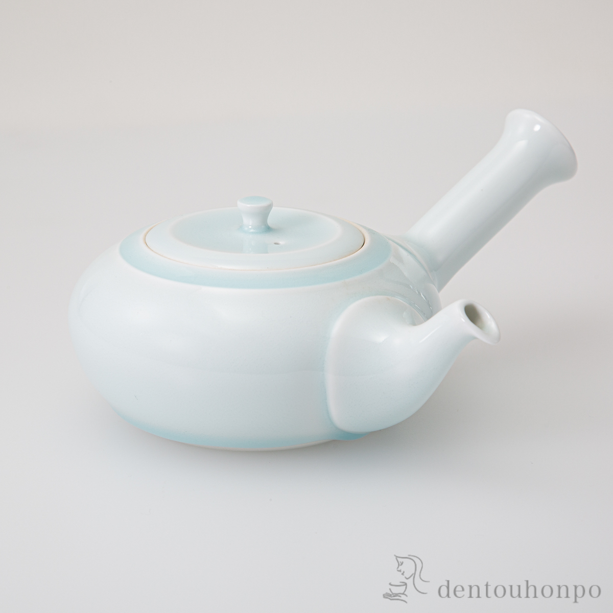 【送料無料】青磁 急須≪在庫確認後、10~14営業日程で出荷≫ ( ティーポット お茶 煎茶 日本茶 おすすめ 波佐見焼 )