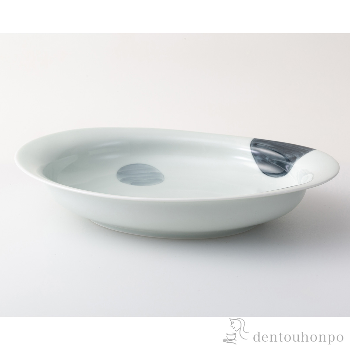 【送料無料】しゃぼん マルチプレー 灰 L≪在庫確認後、10~14営業日程で出荷≫ ( プレート おつまみ 料理 和食 洋食 波佐見焼 )