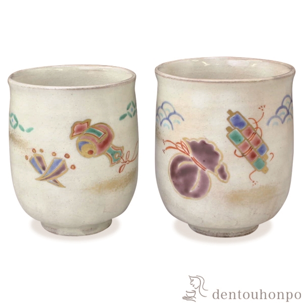 【送料無料】組湯呑 粉引宝紋 ペア≪在庫確認後、1~3営業日で出荷≫ ( 名入れ有料 母の日 プレゼント 初任給 湯呑み 湯のみ セット 湯飲み おすすめ セット 清水焼 京焼 )