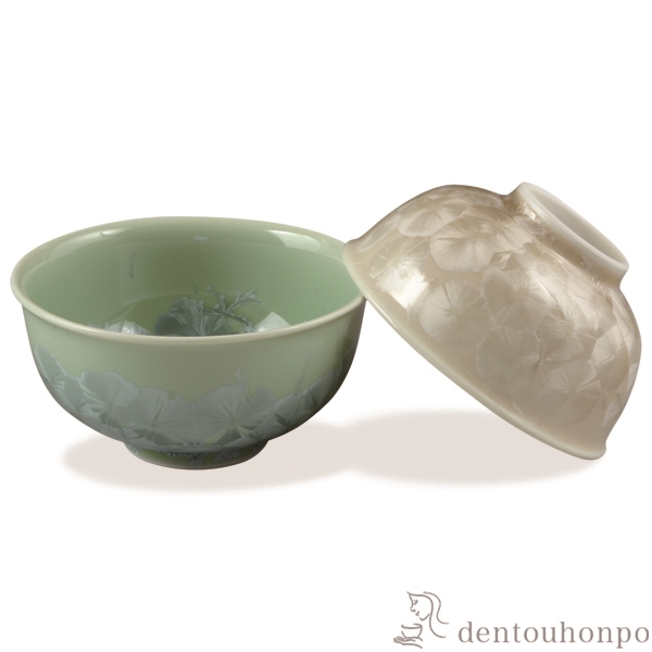 【送料無料】組飯碗 花結晶 緑・茶 ペア≪在庫確認後、1~3営業日で出荷≫ ( 名入れ有料 母の日 プレゼント 初任給 湯呑み 湯のみ セット 湯飲み おすすめ セット 清水焼 京焼 )