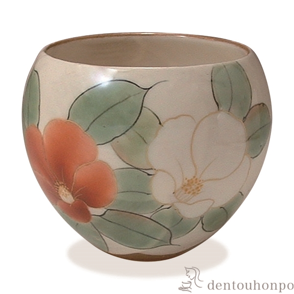 【送料無料】お茶呑茶碗 花揃え 紅白椿≪在庫確認後、1~3営業日で出荷≫ ( 名入れ有料 母の日 プレゼント 初任給 湯のみ ゆのみ 湯飲み カップ プレゼント 清水焼 京焼 )