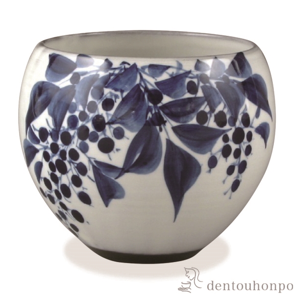 【送料無料】お茶呑茶碗 染付草花 染付南天≪在庫確認後、1~3営業日で出荷≫ ( 名入れ有料 母の日 プレゼント 初任給 湯のみ ゆのみ 湯飲み カップ プレゼント 清水焼 京焼 )