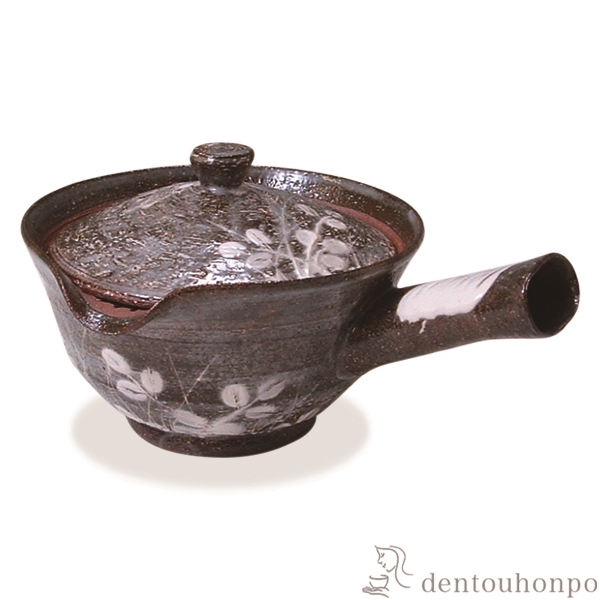 【送料無料】急須 萩がさね≪注文後に商品取り寄せ、後日納期連絡致します≫ ( 名入れ有料 母の日 プレゼント 初任給 ティーポット お茶 煎茶 日本茶 おすすめ 清水焼 京焼 )