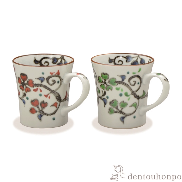 【送料無料】ペアマグカップ 花唐草≪在庫確認後、1~3営業日で出荷≫ ( 名入れ有料 母の日 プレゼント 初任給 プレゼント デザイン マグ オリジナル タンブラー セット 清水焼 京焼 )