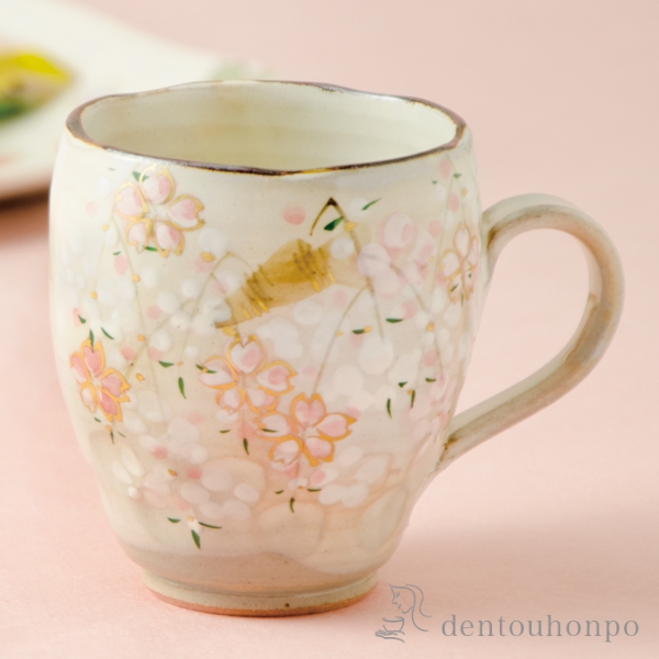 【送料無料】マグカップ 京の春≪注文後に商品取り寄せ、後日納期連絡致します≫ ( 名入れ有料 母の日 プレゼント 初任給 プレゼント デザイン マグ オリジナル タンブラー 清水焼 京焼 )