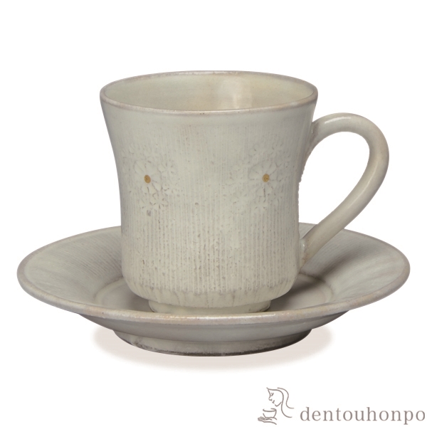 【送料無料】珈琲碗皿 櫛目印華 白≪在庫確認後、1~3営業日で出荷≫ ( 名入れ有料 母の日 プレゼント 初任給 セット ソーサー ティーカップ 美味しい おすすめ 清水焼 京焼 )