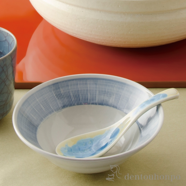 【送料無料】浅鉢 呉須櫛目≪在庫確認後、1~3営業日で出荷≫ ( 名入れ有料 母の日 プレゼント 初任給 和食 食器 おつまみ 朝食 煮物 清水焼 京焼 )