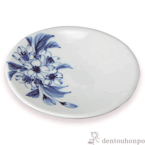 【送料無料】三寸皿 染付桜≪在庫確認後、1~3営業日で出荷≫ ( 名入れ有料 母の日 プレゼント 初任給 プレート 醤油皿 豆皿 和食 洋食 清水焼 京焼 )