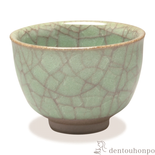 【送料無料】ぐい呑 萌黄瓷≪在庫確認後、1~3営業日で出荷≫ ( 名入れ有料 母の日 プレゼント 初任給 ぐいのみ 盃 酒器 セット 日本酒 清水焼 京焼 )