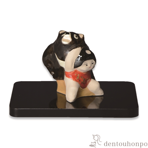 名入れ木札無料 【送料無料】置物 熊に金太郎 小 塗台付≪在庫確認後、7営業日程で出荷≫ ( 名入れ有料 五月人形 兜 武者人形 コンパクト こいのぼり 人気 清水焼 京焼 )