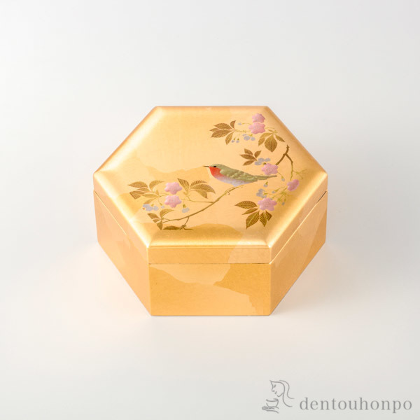 【送料無料】花見鳥 小箱≪在庫確認後、1~3営業日で出荷≫ ( 箔一 母の日 プレゼント 初任給 アクセサリー入れ 収納ボックス ケース BOX 宝物 金沢金箔 )