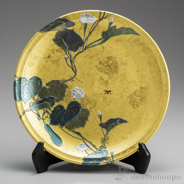 【送料無料】飾り皿 夕顔に蛍≪3ヶ月程で出荷予定≫ ( 木札名入れ有料 置物 飾皿 スタンド 絵皿 贈り物 金沢金箔 )