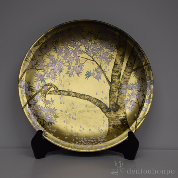 【送料無料】一尺飾り皿 夜桜≪3ヶ月程で出荷予定≫ ( 木札名入れ有料 置物 飾皿 スタンド 絵皿 贈り物 金沢金箔 )