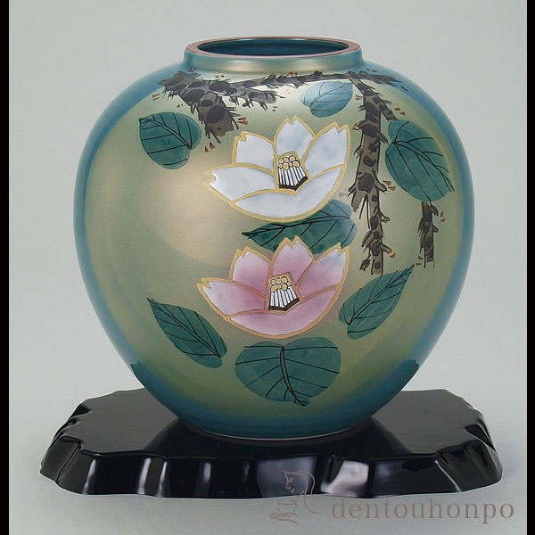 【送料無料】九谷焼 花瓶 紅白山茶花 7号 花台付≪在庫確認後、通常即日で出荷※5／7以降≫ ( 名入れ有料 初任給 プレゼント 母の日 ガラス フラワーベース 花器 一輪挿し おすすめ 九谷焼 )