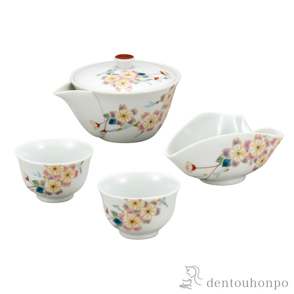 【送料無料】宝瓶揃 和桜≪在庫確認後、通常即日で出荷≫ ( 茶器セット 急須 湯呑み 日本茶 中国茶 九谷焼 )