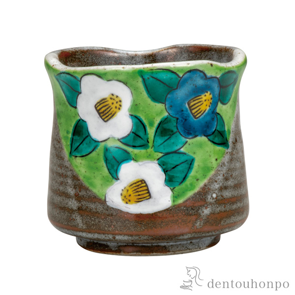 【送料無料】湯呑 椿≪在庫確認後、通常即日で出荷≫ ( 湯のみ ゆのみ 湯飲み カップ プレゼント 九谷焼 )