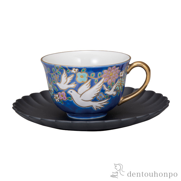 【送料無料】カップ＆ソーサー 白鳩 ソーサー山中漆器≪在庫確認後、通常即日で出荷≫ ( セット ソーサー ティーカップ 美味しい おすすめ 九谷焼 )