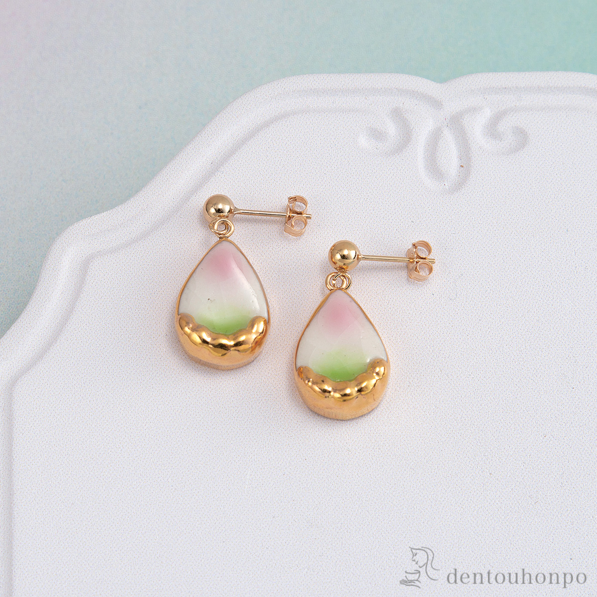 【送料無料】ピアス 春の雫≪在庫確認後、通常即日で出荷≫ ( おしゃれ かわいい ジュエリー アクセサリー ギフト 九谷焼 )