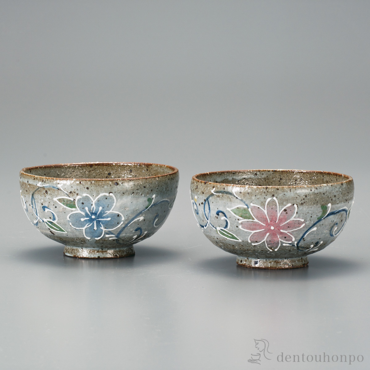 【送料無料】組飯碗 花唐草 ペア≪在庫確認後、1~3営業日で出荷≫ ( ギフト プレゼント ご飯茶碗 結婚祝い おすすめ 九谷焼 )