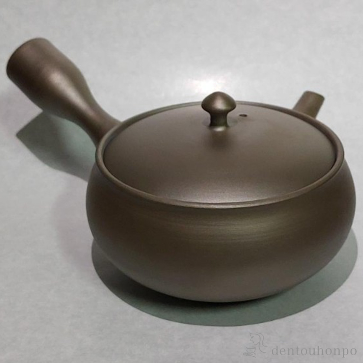 【送料無料】紫泥平形 急須 大≪在庫確認後、1~3営業日で出荷≫ ( ティーポット お茶 煎茶 日本茶 おすすめ 萬古焼 )