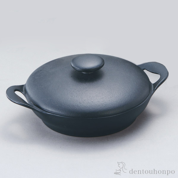 【送料無料】キャセロール 浅型 CUROCO ＩＨ対応 20cm≪在庫確認後、7営業日程で出荷≫ ( 岩鋳 キャセロール もつ鍋 カレー鍋 土鍋 人気 南部鉄器 )