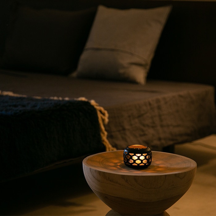 【送料無料】キャンドルカバー まほろば 黒≪在庫確認後、21営業日程で出荷≫ ( 能作 母の日 プレゼント 初任給 手作り 高級 和ろうそく 和室 洋室 高岡銅器 )