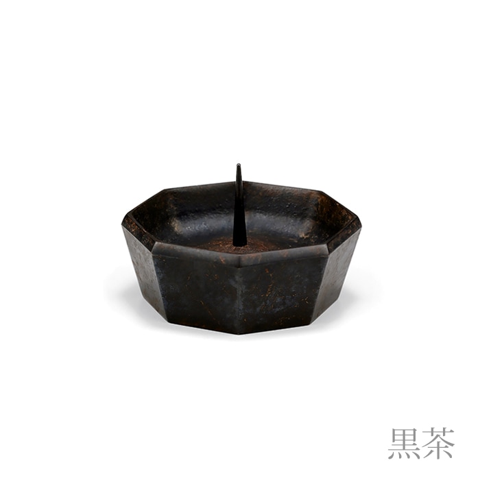 【送料無料】灯立 八角 黒茶 桐箱入り≪在庫確認後、21営業日程で出荷≫ ( 能作 木箱名入れ有料 母の日 プレゼント 初任給 手作り 高級 和ろうそく 和室 洋室 高岡銅器 )