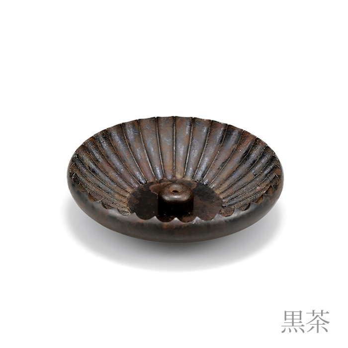 【送料無料】香皿 菊割（きくわり） 黒茶 桐箱入り≪在庫確認後、21営業日程で出荷≫ ( 能作 木箱名入れ有料 母の日 プレゼント 初任給 お香立て インセンス インテリア 雑貨 香皿 高岡銅器 )