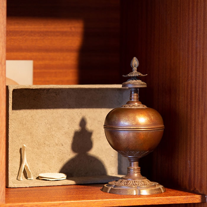 【送料無料】塔鋺合子（とうまりごうす） 金茶 桐箱入り≪在庫確認後、21営業日程で出荷≫ ( 能作 木箱名入れ有料 お香 線香 リラックス 仏具 人気 高岡銅器 )