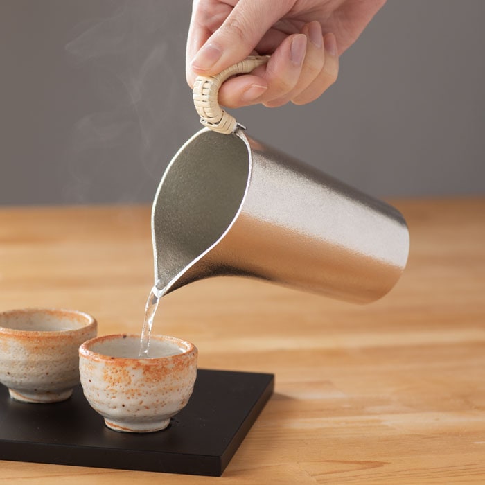 【送料無料】ちろり S≪在庫確認後、21営業日程で出荷≫ ( 能作 名入れ有料 母の日 プレゼント 初任給 酒器 日本酒 冷酒 片口 おすすめ 高岡銅器 )