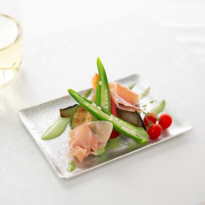 【送料無料】銘々皿≪在庫確認後、21営業日程で出荷≫ ( 能作 母の日 プレゼント 初任給 プレート 醤油皿 豆皿 和食 洋食 高岡銅器 )