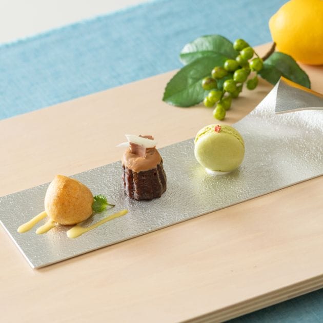 【送料無料】角長皿≪在庫確認後、21営業日程で出荷≫ ( 能作 母の日 プレゼント 初任給 プレート おつまみ 料理 和食 洋食 高岡銅器 )