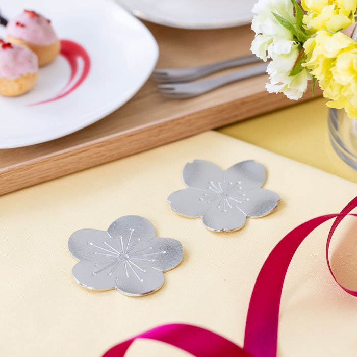 【送料無料】トレー フラワー ミニ 2個入り≪在庫確認後、21営業日程で出荷≫ ( 能作 母の日 プレゼント 初任給 プレート 醤油皿 豆皿 和食 洋食 高岡銅器 )