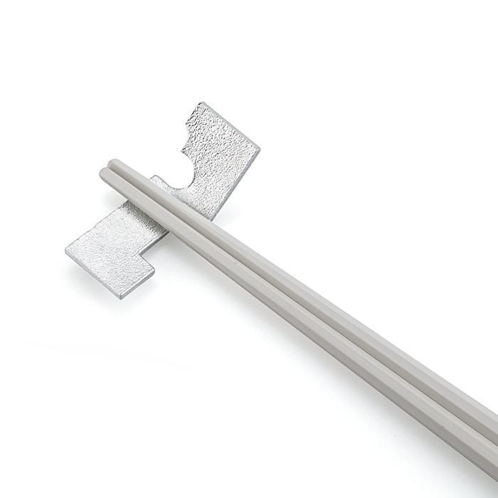 【送料無料】箸置 つながる ハート 3個入り 桐箱入り≪在庫確認後、10~14営業日程で出荷予定≫ ( 能作 木箱名入れ有料 ギフトセット 結婚祝い 箸休め はしおき おしゃれ 高岡銅器 )