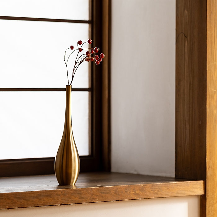 【送料無料】花瓶 そろり 金 L≪在庫確認後、21営業日程で出荷≫ ( 能作 母の日 プレゼント 初任給 ガラス フラワーベース 花器 一輪挿し おすすめ 高岡銅器 )