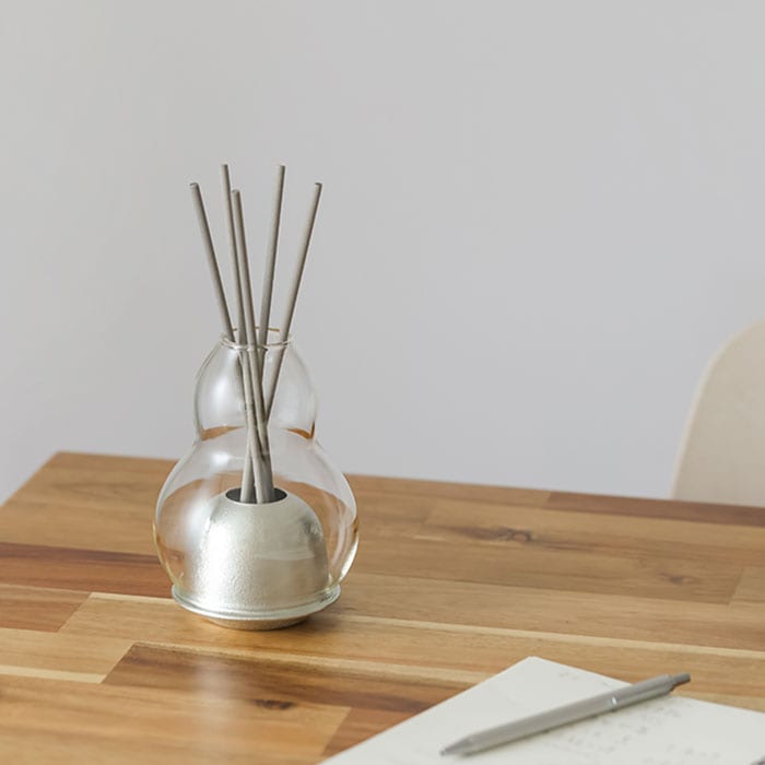 【送料無料】アロマディフューザー ひょうたん≪在庫確認後、21営業日程で出荷≫ ( 能作 母の日 プレゼント 初任給 お香立て インセンス インテリア 雑貨 香皿 高岡銅器 )