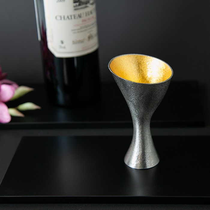 【送料無料】ワイングラス Sライン 金箔≪在庫確認後、21営業日程で出荷≫ ( 能作 母の日 プレゼント 初任給 ビールグラス ビアグラス 保温 保冷 人気 高岡銅器 )