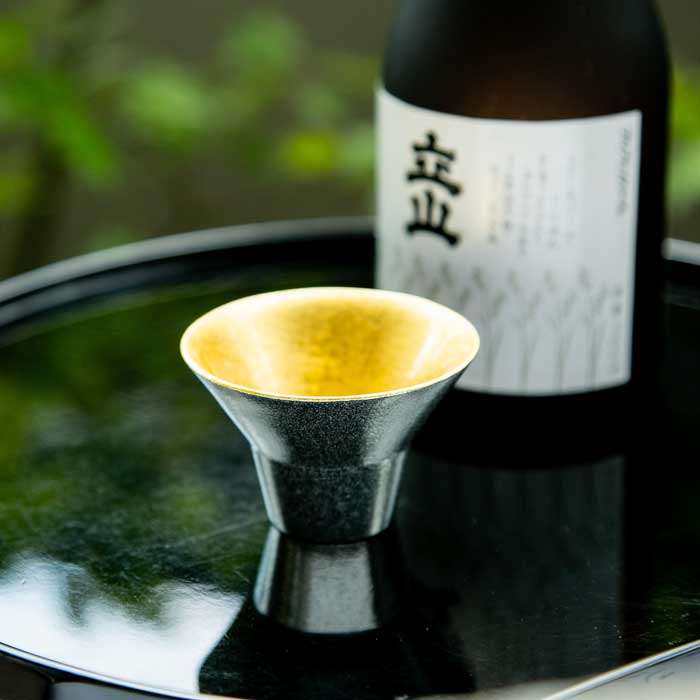 【送料無料】盃 喜器（きき） I 金箔≪在庫確認後、21営業日程で出荷≫ ( 能作 名入れ有料 母の日 プレゼント 初任給 ぐいのみ 盃 酒器 猪口 日本酒 高岡銅器 )