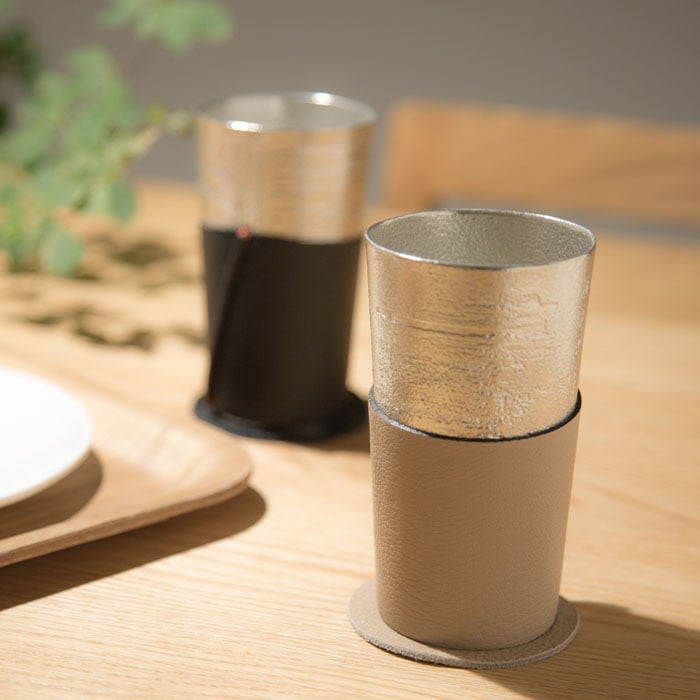 【送料無料】ビアカップセット シラカバ ベージュ ビアカップ1個・カバー1個≪在庫確認後、21営業日程で出荷≫ ( 能作 名入れ有料 母の日 プレゼント 初任給 タンブラー ビアグラス ビアカップ プレゼント 人気 高岡銅器 )