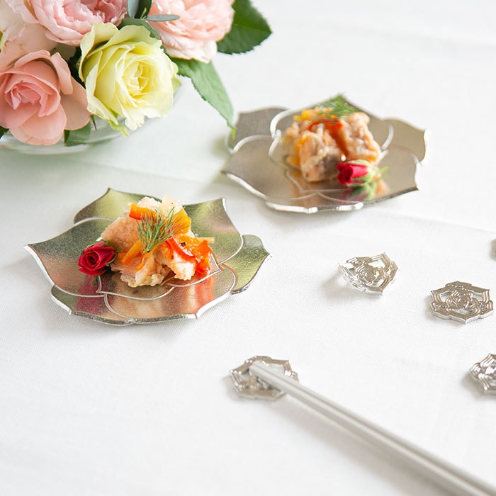【送料無料】ローズ ギフトセット 小皿2個・箸置5個≪在庫確認後、10~14営業日程で出荷予定≫ ( 能作 ギフトセット 結婚祝い 箸休め はしおき おしゃれ 高岡銅器 )