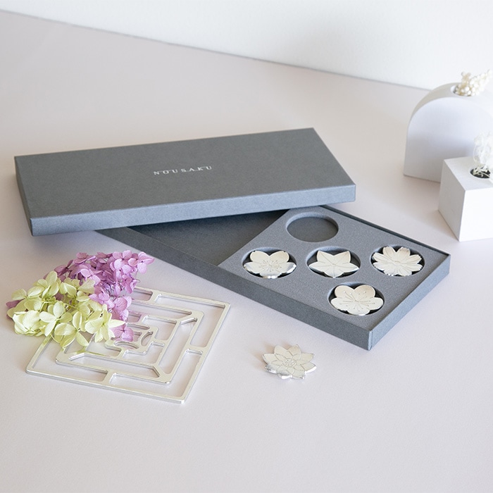 【送料無料】ありがとう ギフトセット KAGO1個・箸置5個入り≪在庫確認後、10~14営業日程で出荷予定≫ ( 能作 ギフトセット 結婚祝い 箸休め はしおき おしゃれ 高岡銅器 )